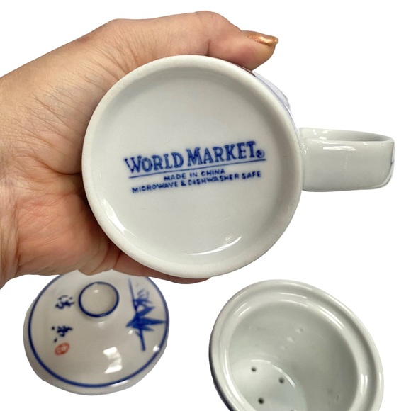 World Market 3 Pc Tea Cup Mug Strainer Lid Set Blue White Ceramic China - EUC - Picture 3 of 13
